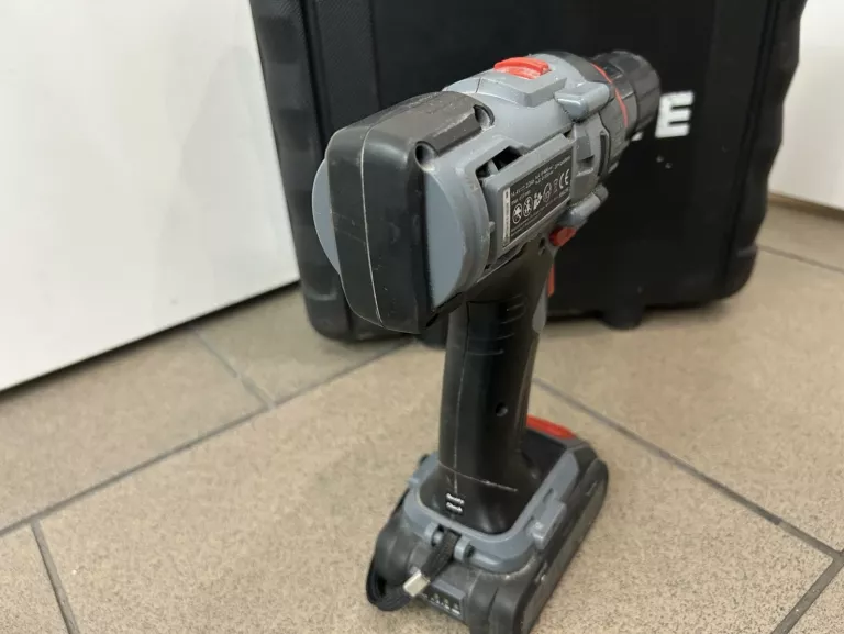 WKRETARKA GRAPHITE 58G216 2X BAT ŁADOARAKA WALIZKA