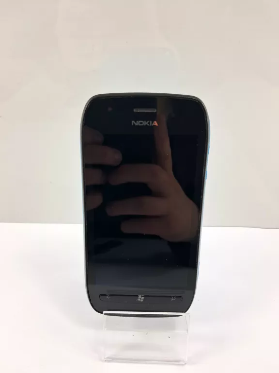 TELEFON NOKIA LUMIA 710