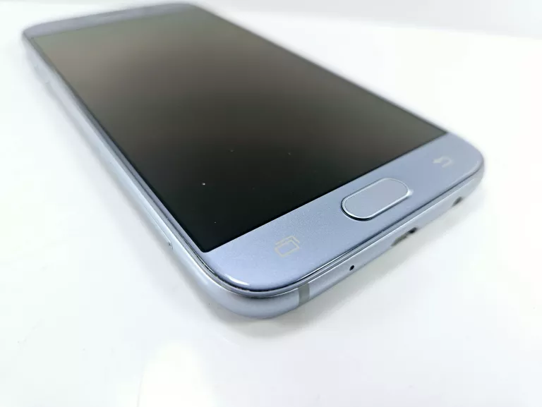 TELEFON SAMSUNG GALAXY J5 16/2 GB + SŁUCHAWKI