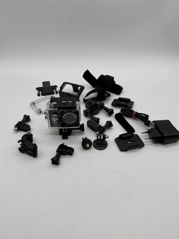 KAMERA SPORTOWA 4K UHD SC501 / AKCESORIA