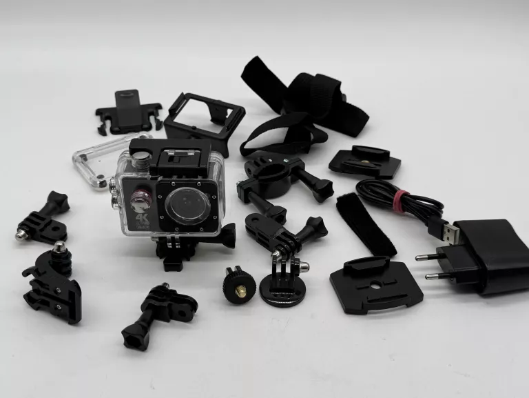 KAMERA SPORTOWA 4K UHD SC501 / AKCESORIA