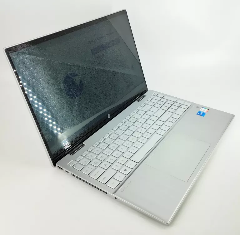 LAPTOP HP 15-ER1420NW 512GB SSD/8GB DDR4/WIN11/KOMPLET