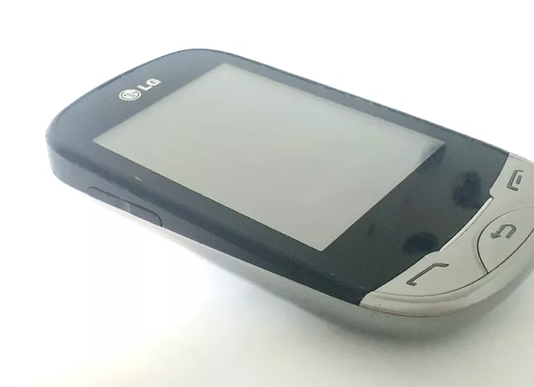 TELEFON LG T-500 SREBRNY