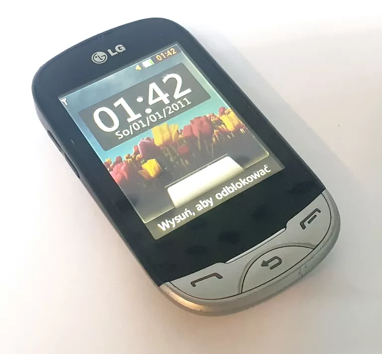 TELEFON LG T-500 SREBRNY