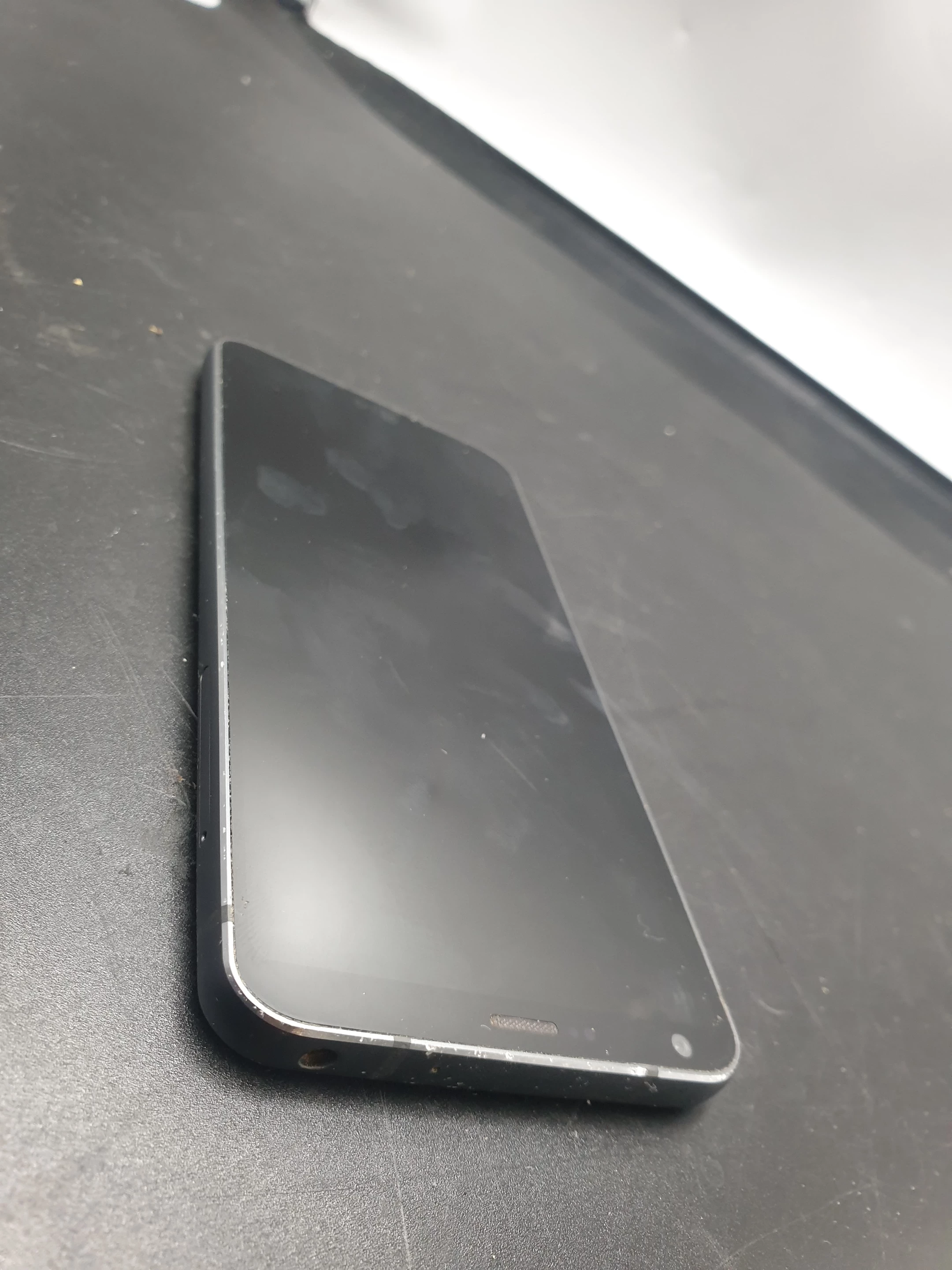 telefon-lg-g6-thinq-kolor-127448-3