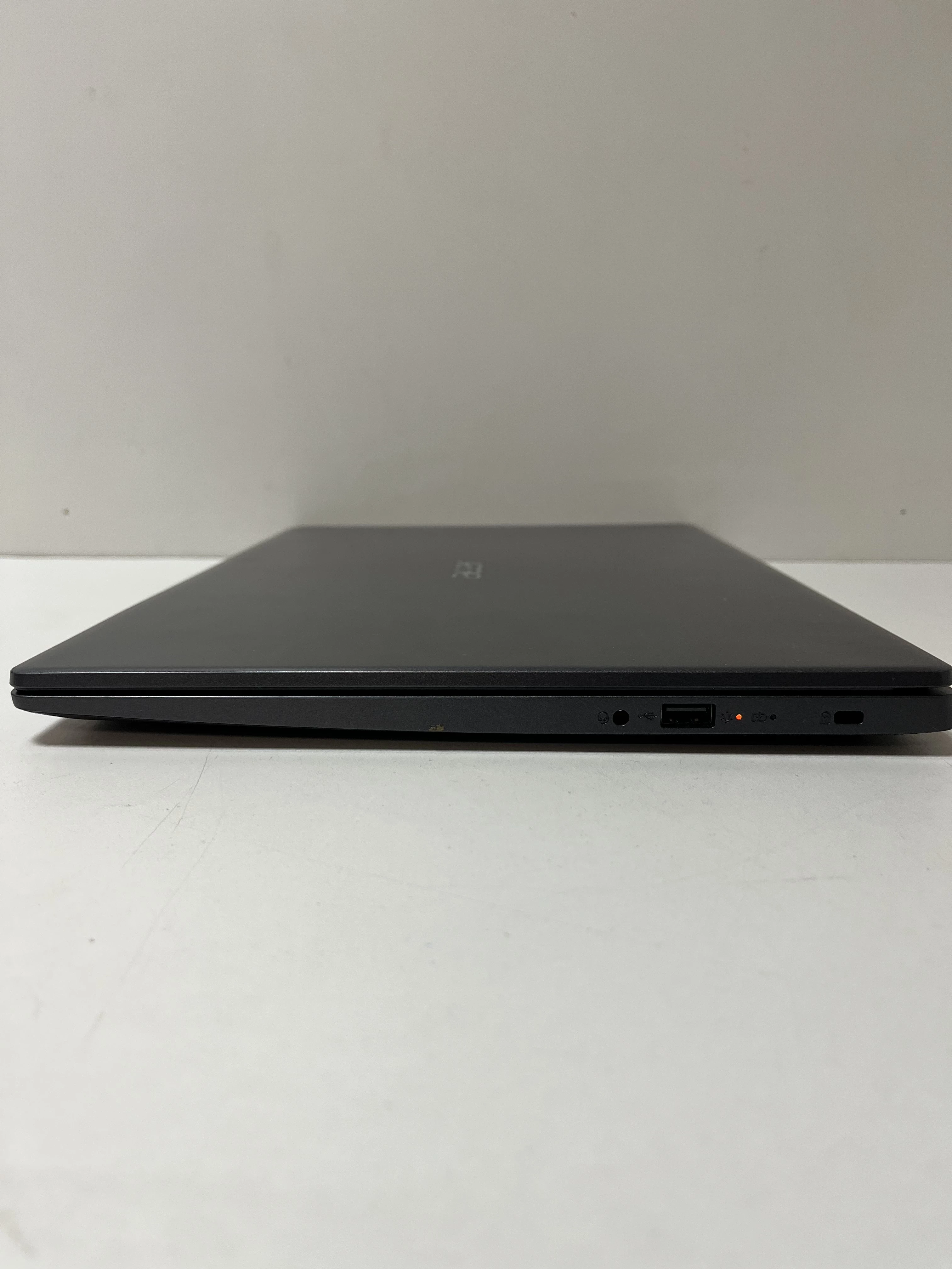 laptop-acer-aspire-3-amd-athlon-silver-3050u-8115gb-przekatna-ekranu-1560