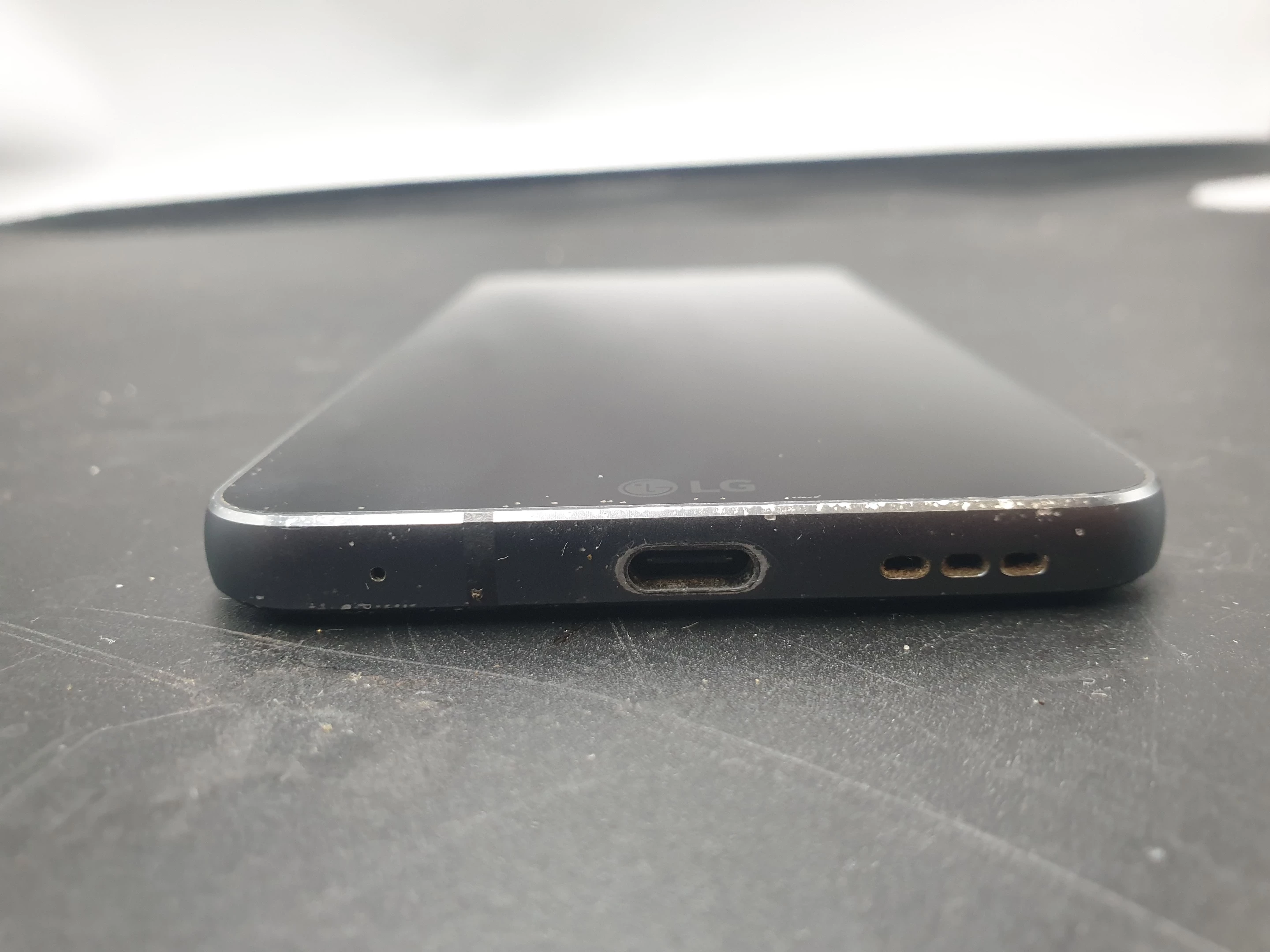 telefon-lg-g6-thinq-ean-gtin-8806087022049