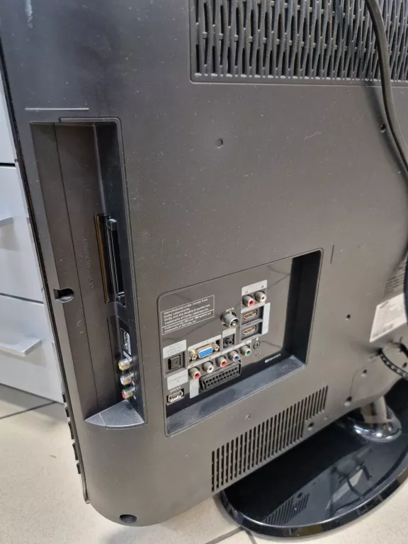 TELEWIZOR LCD SAMSUNG LE32B450 + PILOT