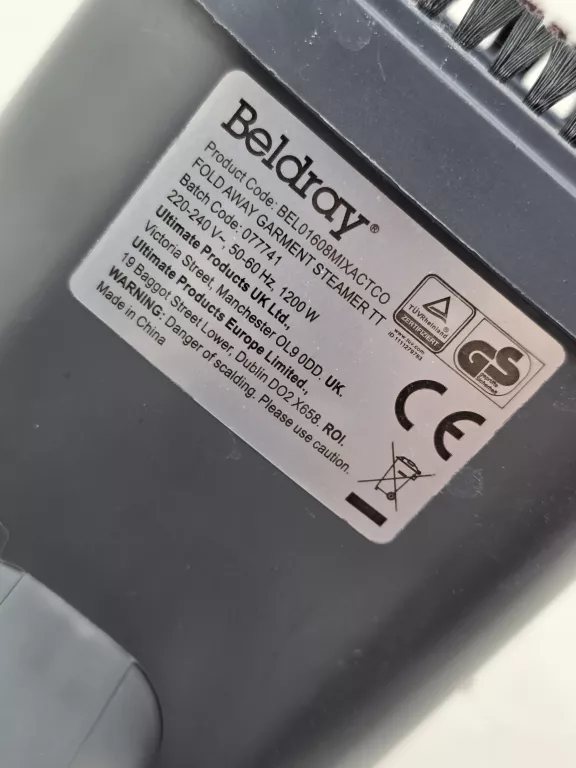 BELDRAY PODRÓŻNA PAROWNICA DO UBRAŃ Z CIĄGŁYM STRUMIENIEM PARY 1200W