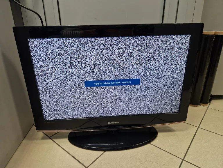 TELEWIZOR LCD SAMSUNG LE32B450 + PILOT