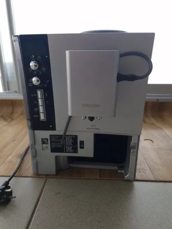 AUTOMATYCZNY EKSPRESS DO KAWY SIEMENS TE 515