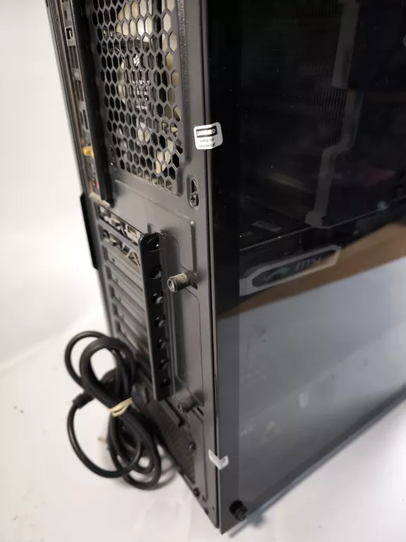 KOMPUTER STACJONARNY GEFORCE RTX 2070, 32GB RAM, I7-6GEN KABEL ZASILAJĄCY