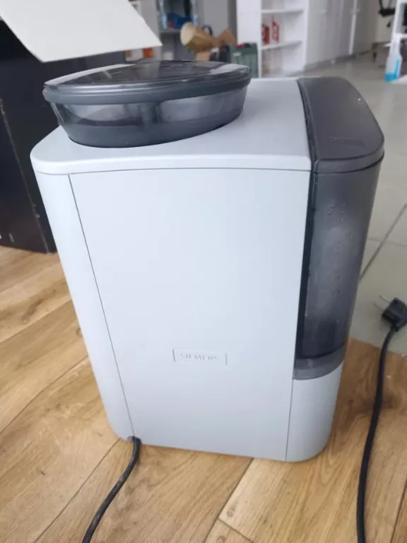 AUTOMATYCZNY EKSPRESS DO KAWY SIEMENS TE 515