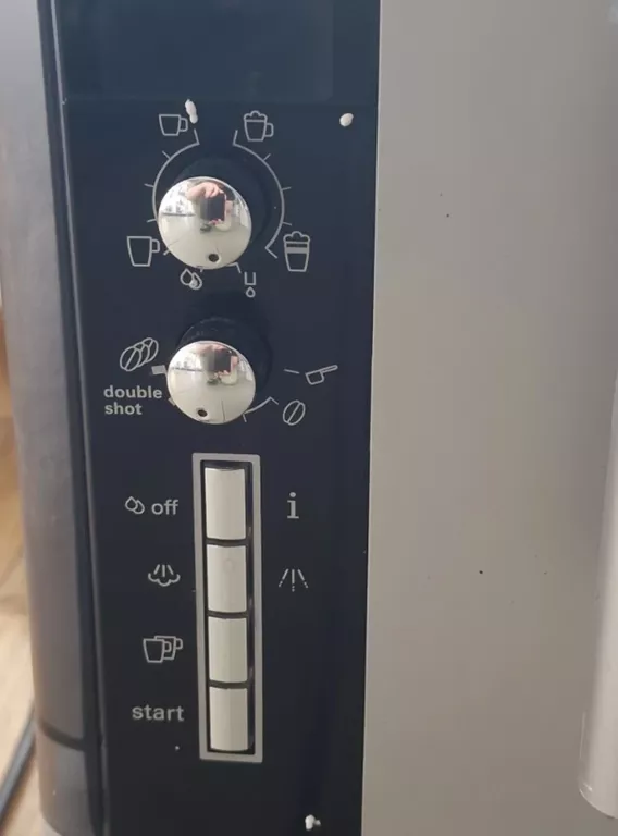 AUTOMATYCZNY EKSPRESS DO KAWY SIEMENS TE 515