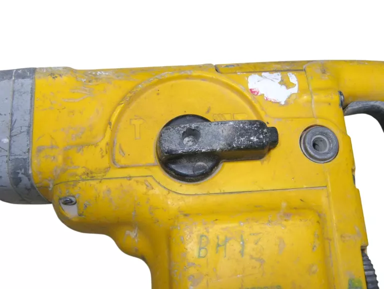MŁOT UDAROWO - OBROTOWY DEWALT D25500 ZESTAW!!