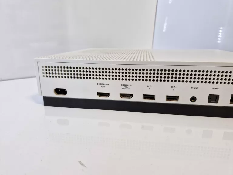 KONSOLA XBOX ONE S Z NAPĘDEM 500GB BEZ PADA
