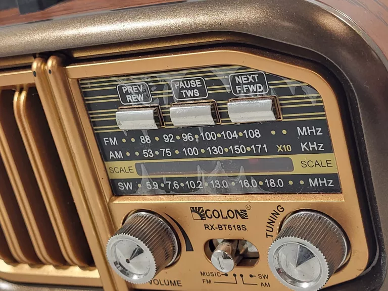MINI RADIO RETRO BATERYJNO SOLARNE