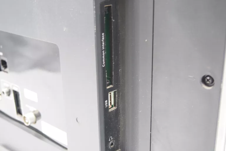 TELEWIZOR THOMSON 26HW4323 BRAK PILOTA