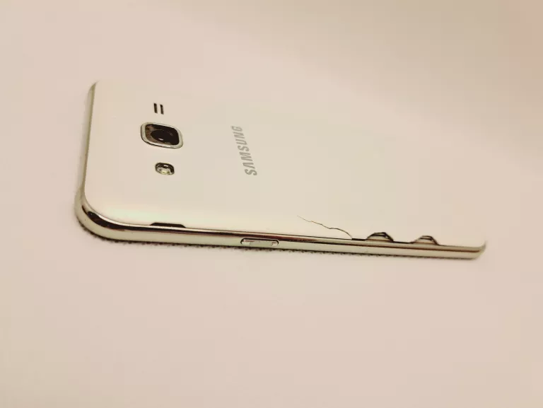 telefon-samsung-galaxy-j5-sm-j500fn-przekatna-ekranu-520