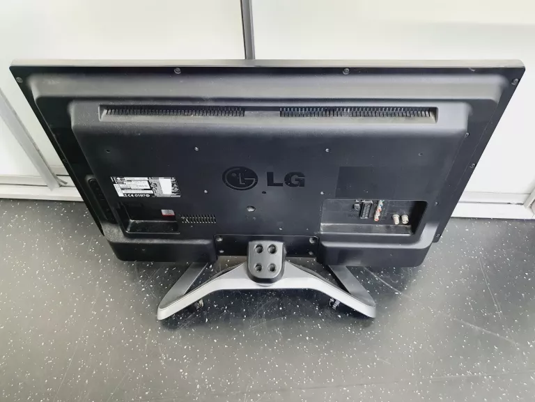 TELEWIZOR LG 32LA620S + PILOT