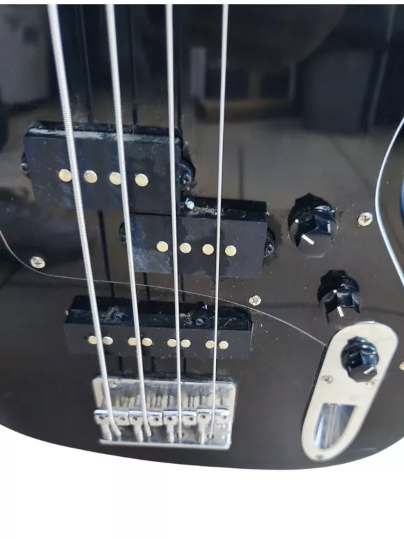 GITARA BASOWA IBANEZ TMB30 SKALA 30'' ( KRÓTKA SKALA )
