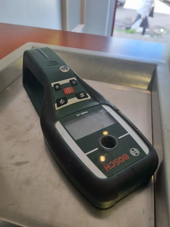 DETEKTOR PRZEWODÓW BOSCH PMD 10