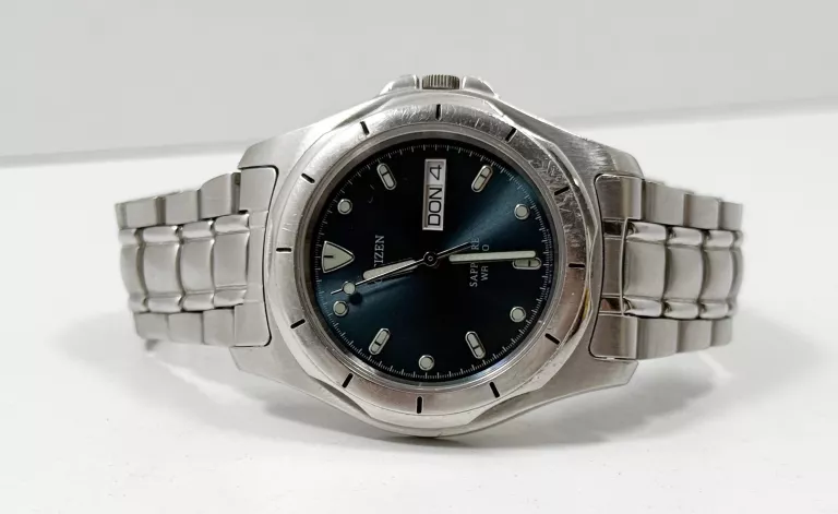 ZEGAREK MĘSKI CITIZEN SAPPHIRE WR 100 2500-R16638