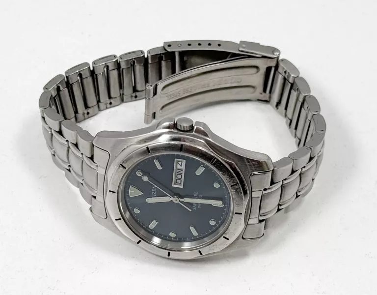 ZEGAREK MĘSKI CITIZEN SAPPHIRE WR 100 2500-R16638