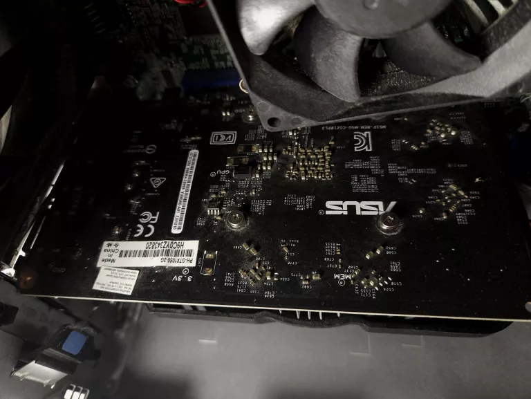 KOMPUTER STACJONARNY I5-4590/8GB RAM/GTX1050/240GB SSD