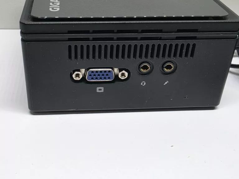 MINI KOMPUTER GIGABYTE GB-BACE-3160 CELERON J3160 4/120 GB SSD
