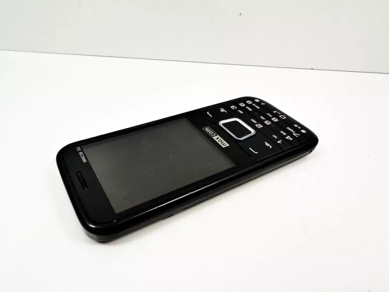 TELEFON MAXCOM MM238 3G