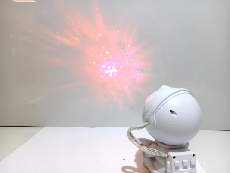 PROJEKTOR GWIAZD ASTRONAUTA Z GITARĄ