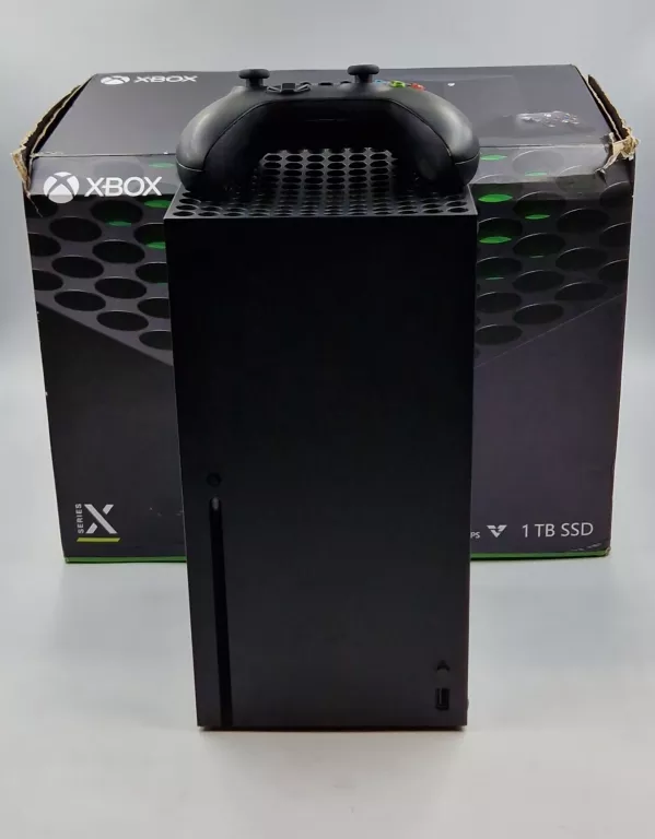 KONSOLA XBOX SERIES X 1TB Z NAPĘDEM