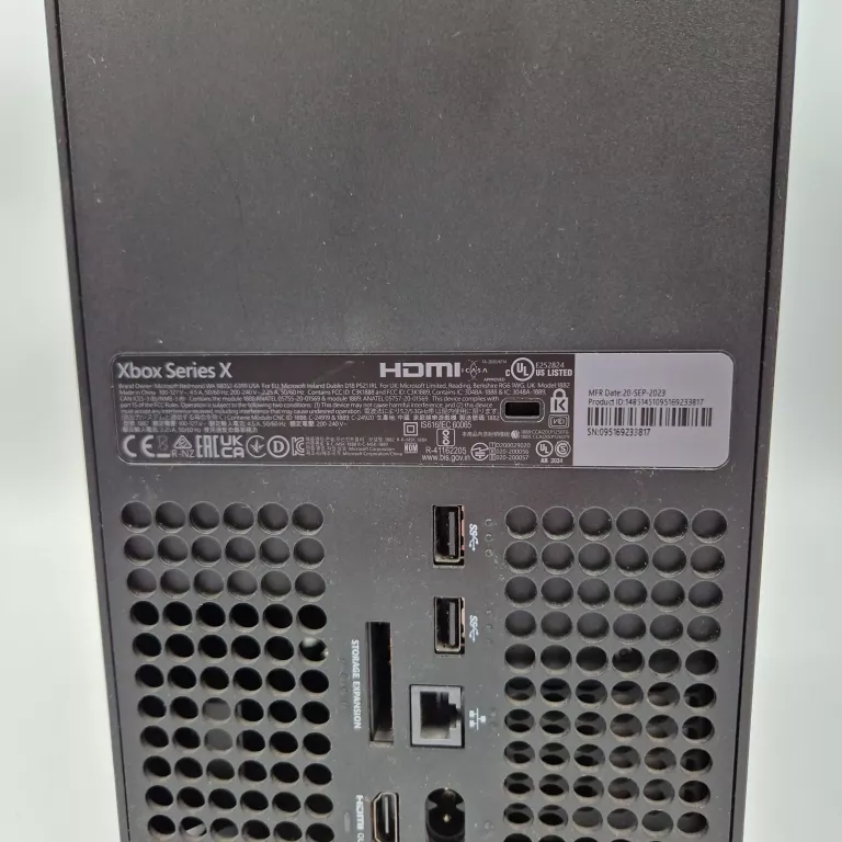 KONSOLA XBOX SERIES X 1TB Z NAPĘDEM