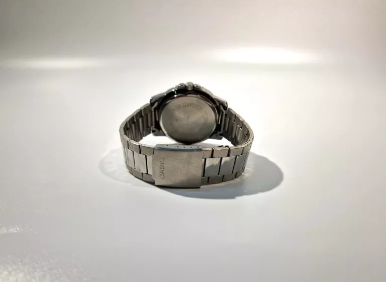 ZEGAREK MĘSKI NARĘCZNY CASIO MTP-VD01