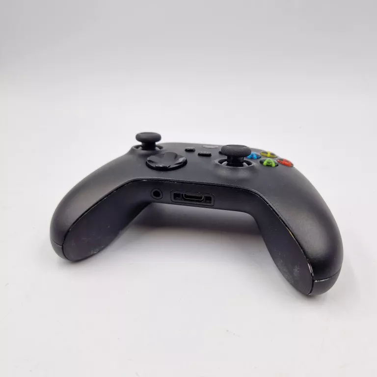 KONSOLA XBOX SERIES X 1TB Z NAPĘDEM