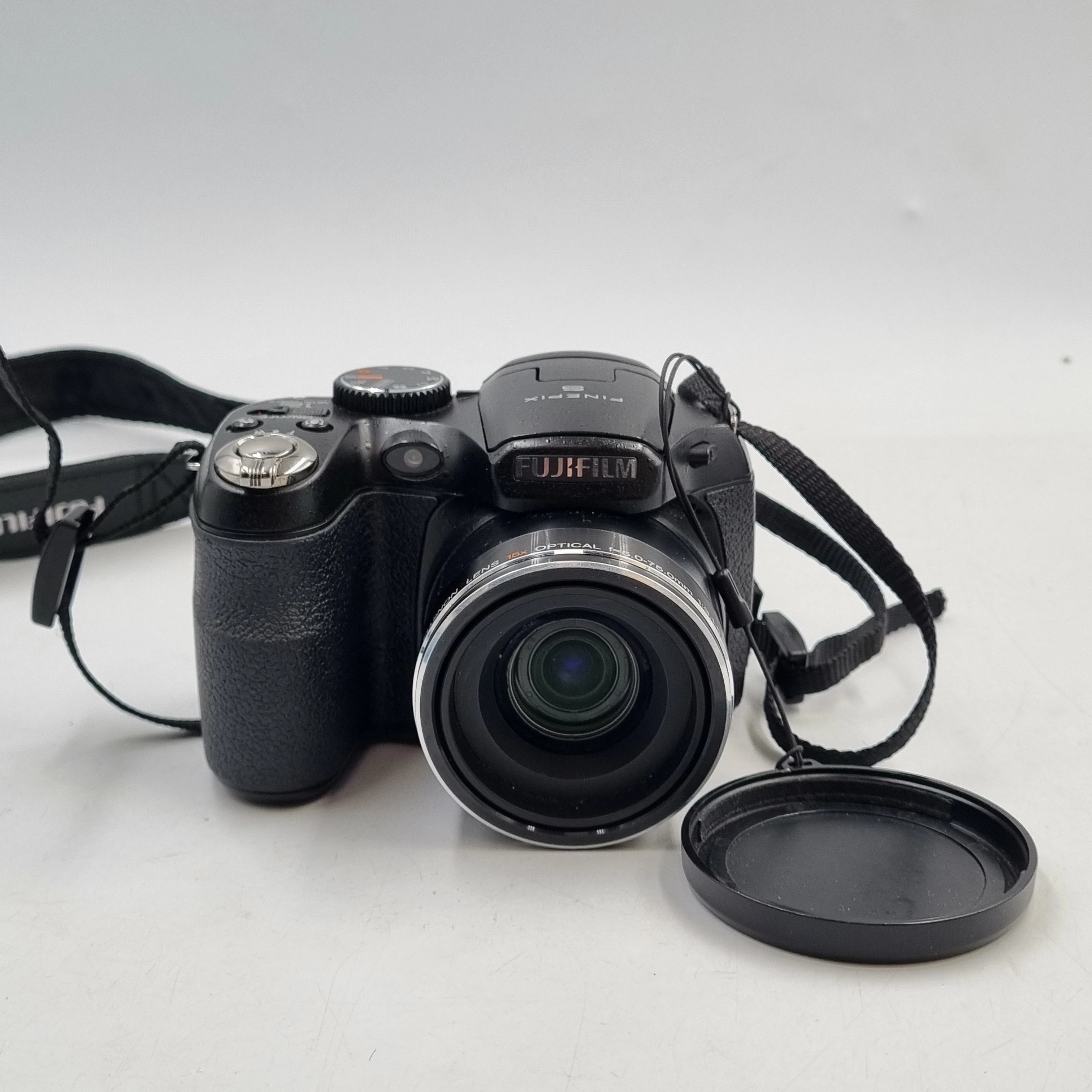 aparat-fujifilm-finepix-s1700-sniadeckich-11-znin