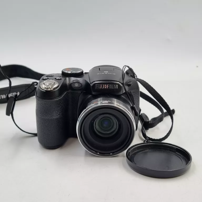 aparat-fujifilm-finepix-s1700-sniadeckich-11-znin