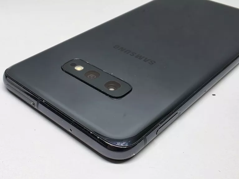 TELEFON SAMSUNG GALAXY S10E 6/128 GB