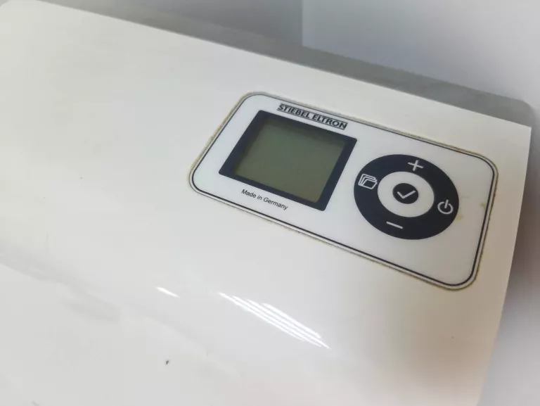 NAGRZEWACZ STIEBEL ELTRON 20 TREND LCD