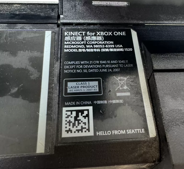 KONSOLA MICROSOFT XBOX ONE 1TB MODEL 1540 +KINECT 2.0 DLA XBOX ONE