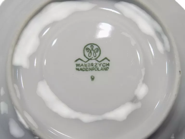 KWIATOWY SERWIS KAWOWY PORCELANA WAŁBRZYCH 6 OS. KOMPLET