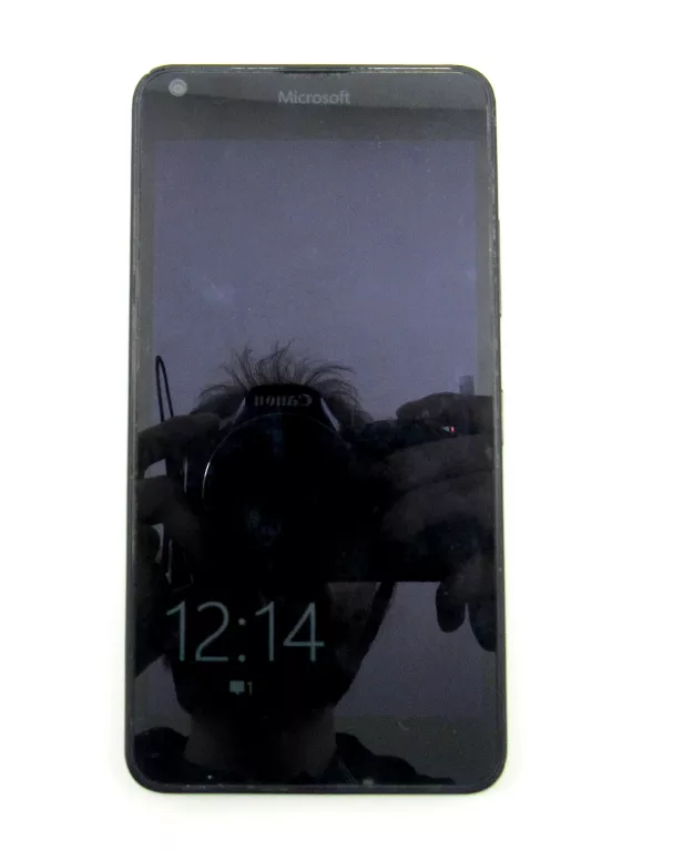 TELEFON NOKIA LUMIA 640