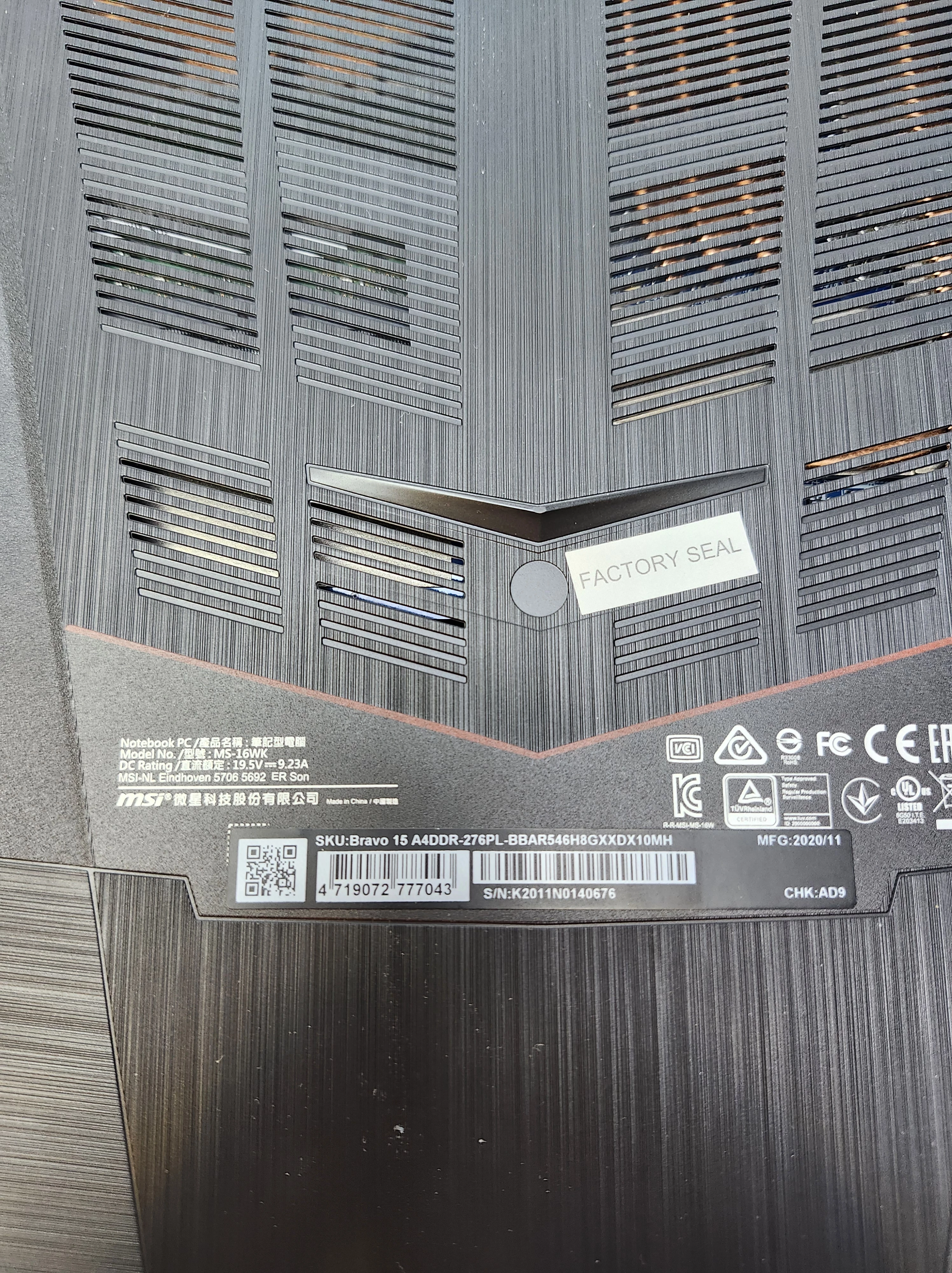 laptop-msi-bravo-15-zasilacz-stan-11323-2