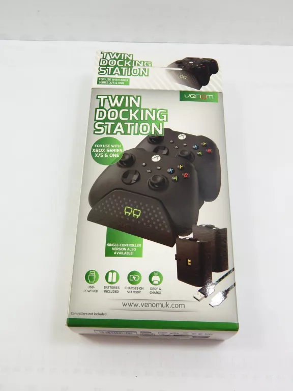 STACJA DOKUJĄCA PAD XBOX SERIES X VENOM