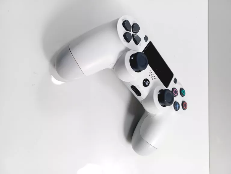 PAD DO PS4 BIALY