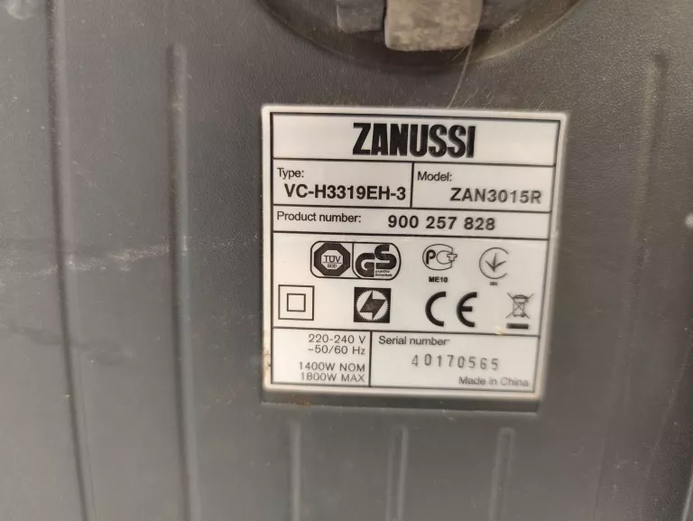 ODKURZACZ ZANUSSI ZAN3015R