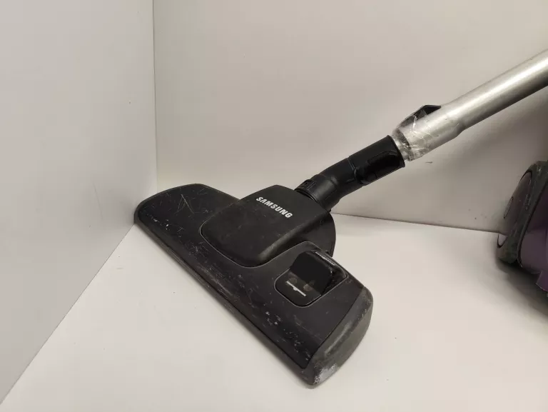 ODKURZACZ ZANUSSI ZAN3015R