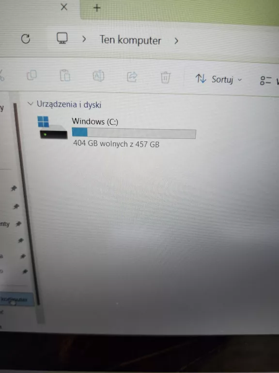 laptop-msi-bravo-15-zasilacz-przekatna-ekranu-1560