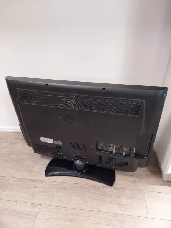 TELEWIZOR LG 37LG3000 FULL HD